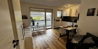 Komplett möbliertes, stilvolles Apartment mit Küche und Balkon - Haan