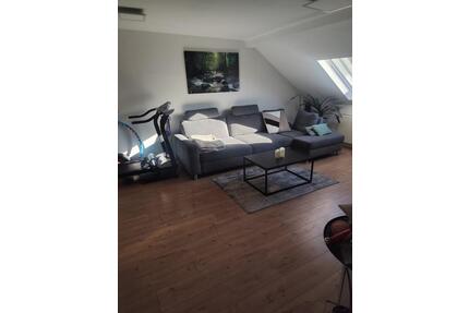 Schöne helle Dachgeschosswohnung in Hermesdorf - Waldbröl