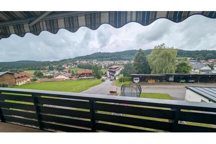 3,5-Zimmer-Wohnung (ca.120qm) mit Balkon, EBK und Garage - Langdorf