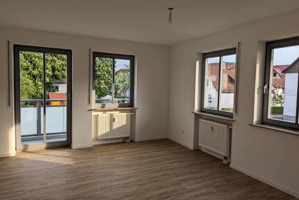 Attraktive 2 Zimmer Wohnung mit Südbalkon in Untermaßfeld - Meiningen
