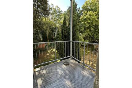 Helle 3-Raum-Wohnung mit Balkon in Sellerhausen-Leipzig!