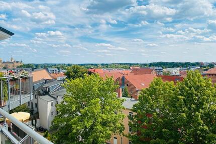 Schöne 2-Zimmer DG Wohnung mit Aufzug in der Feldstadt - Schwerin Friedrichsthal