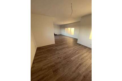 Wohnung zum Mieten in Loxstedt 1.075,00 € 75.8 m²