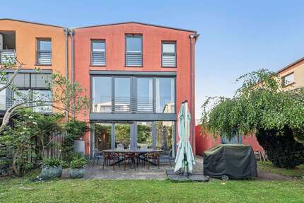 Haus zum Kaufen in Köln 919.000,00 € 165.66 m²