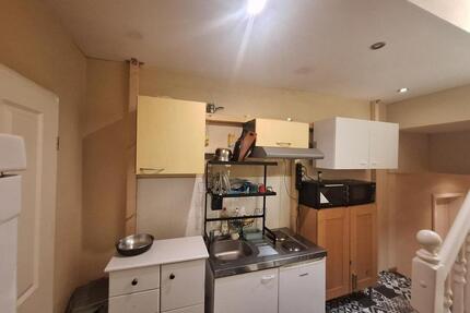 Ein WG Zimmer ab 01.05.2026 - 230,00&nbsp;EUR Kaltmiete, ca.&nbsp; 14,00&nbsp;m&sup2; in Aachen (PLZ: 52076) Aachen-Mitte