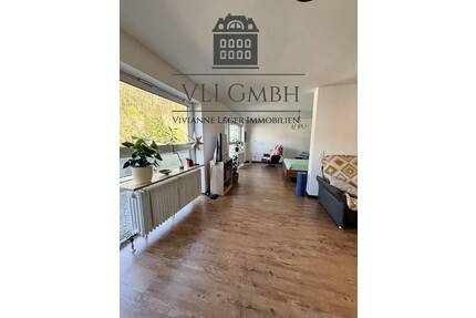 Komplett renovierte Eigentumswohnung mit gr. Balkon, Aufzug & Doppelgarage - Saarbrücken-Schafbrücke - Saarbrücken / Schafbrücke St Johann