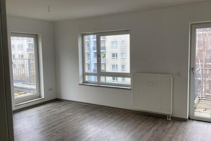 Großzügige helle 2-Zimmer-Wohnung mit Balkon und Terrasse - Erlangen Bruck
