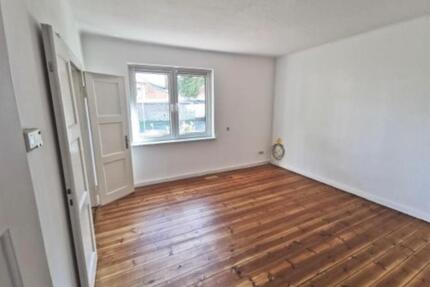 Drei Zimmer Altbauwohnung in Grabow mit Garten