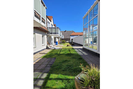 Schöner Wohnen! Moderne 3-Raum-Eigentumswohnung mit Terrasse und PKW-Stellplatz inmitten von Oschatz!