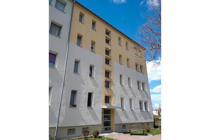 Charmante 2 Zimmer Wohnung mit EBK im Speckgürtel von Leipzig - Neukieritzsch