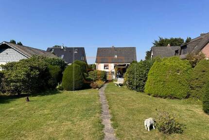 Grundstück mit Platz für Ihr neues Zuhause in gewachsener Lage von Halstenbek
