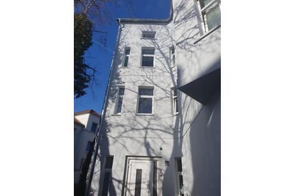 Neu renovierte 3- Zimmer Wohnung im Dachgeschoss - Güstrow