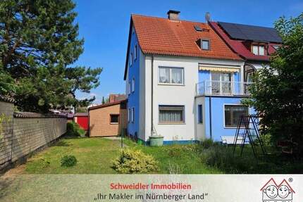 Preiswerte XXL-Doppelhaushälfte in Neunkirchen am Sand