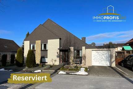 Familienfreundliches Haus in ruhiger Lage mit Garten, Terrasse und Spielplatz vor der Tür - Rüthen