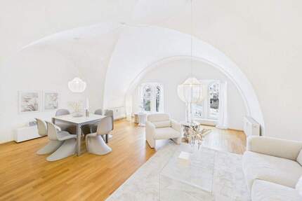 Luxuriöse, exklusive 2-Zimmer-Wohnung in repräsentativem Anwesen in zentraler Lage - Mainz Altstadt