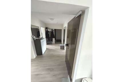 Wohnung zum Mieten in Duisburg 880,00 € 126 m²