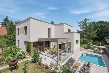 Haus zum Kaufen in Dresden 1.190.000,00 € 186 m²