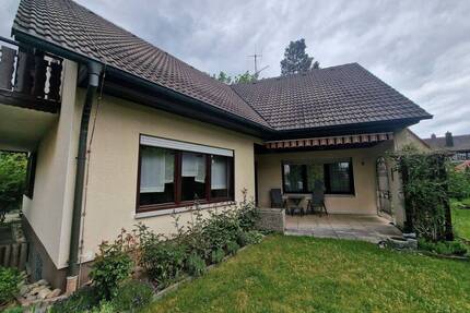 Zweifamilienhaus in BESTLAGE - 849.000,00&nbsp;EUR Kaufpreis, ca.&nbsp; 200,00&nbsp;m&sup2;&nbsp;Wohnfl&auml;che in Fürth (PLZ: 90768) Vach