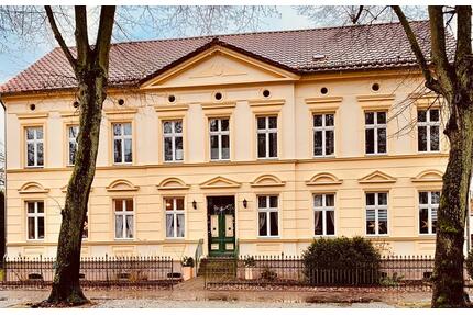 Ihr Wohn(t)raum im Jugendstilhaus 3-Zimmer-Wohnung mit Garten - Rheinsberg