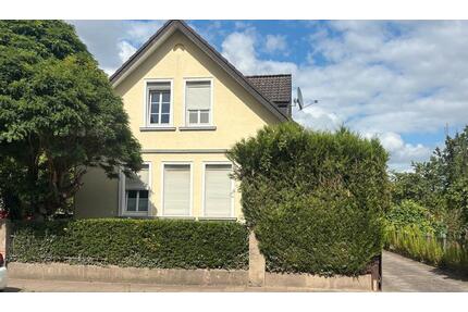 Ein-Zweifamilienhaus mit großem Garten in zentraler Lage - Herford Diebrock