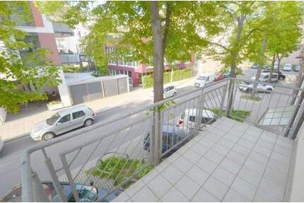 GROSSZÜGIGE 2-ZIMMER-WOHNUNG MIT BALKON UND TG-STELLPLATZ- ZENTRAL IN KARLSRUHE