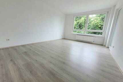Frisch renovierte 2-Zimmer-Wohnung mit Balkon! - Essen Freisenbruch
