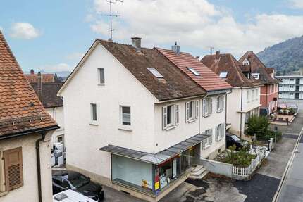 Haus zum Kaufen in Singen 375.000,00 € 188 m²