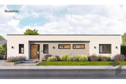 Lichtdurchfluteter Bungalow: Barrierefreies Wohnglück-vom Privat- - Bergheim