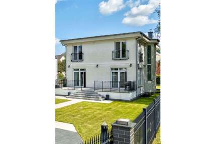 Haus zum Kaufen in Potsdam 2.200.000,00 € 317 m²