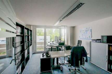 Büro in Schramberg-Sulgen 700,15 € 82.37 m²