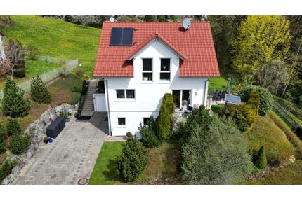 Einfamilienhaus im Grünen in BalingenStreichen