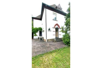 Haus zum Kaufen in Stuttgart 1.249.000,00 € 180 m²