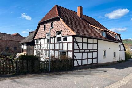 Doppelhaushälfte zu vermieten - 600,00&nbsp;EUR Kaltmiete, ca.&nbsp; 110,00&nbsp;m&sup2; in Dassel (PLZ: 37586)