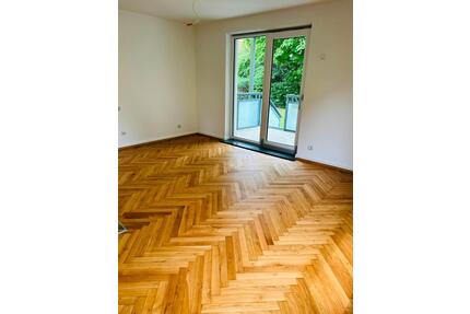 Renovierte 4-Zimmerwohnung mit Balkon und Garten im Frauenland - Würzburg