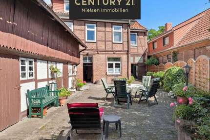 Haus zum Kaufen in Rotenburg 425.000,00 € 245 m²