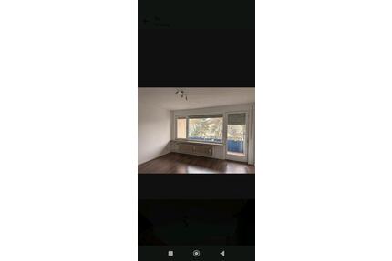 WG Zimmer Absofort - 550,00&nbsp;EUR Kaltmiete, ca.&nbsp; 28,00&nbsp;m&sup2; in Stuttgart (PLZ: 70435) Zuffenhausen