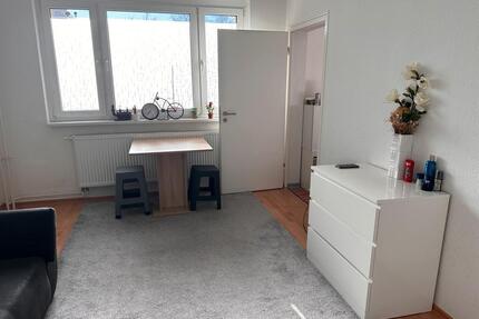 Mietvertrag - 270,00&nbsp;EUR Kaltmiete, ca.&nbsp; 2.523,00&nbsp;m&sup2; in Neubrandenburg (PLZ: 17036) Carlshöhe