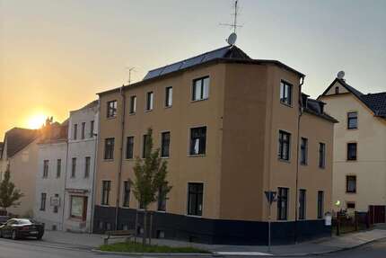 Haus zum Kaufen in Crimmitschau 165.000,00 € 354 m²