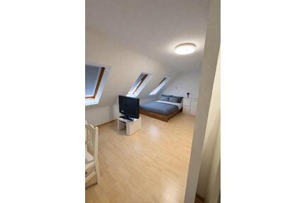 Zentral gelegenes, möbliertes 1-Zimmer-Apartment - Schweinfurt Gartenstadt