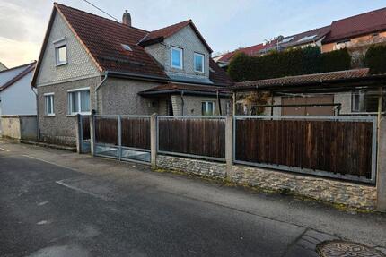 Einfamilienhaus mit Garage und Nebengelass in Plaue bei Arnstadt