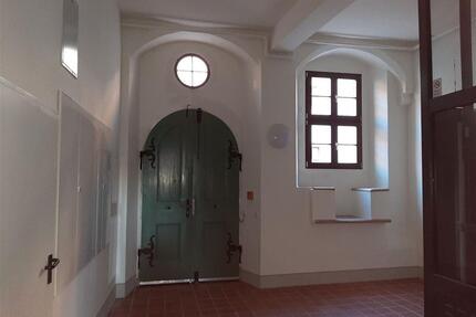 2-Raum-Wohnung im 1.OG mit Fahrstuhl im Treppenhaus - Torgau