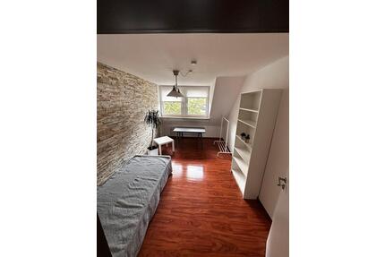 WG Zimmer ab 1.05. Hubland Gerbrunn