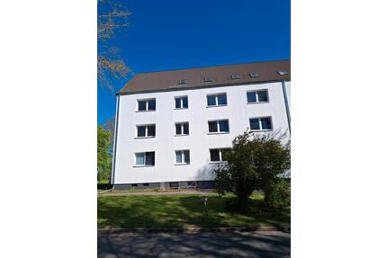 Wohnen im Grünen - schöne 2-Raum-Wohnung - Aschersleben