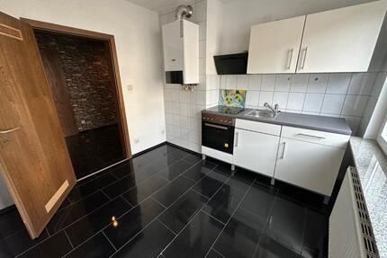 2 Zi. Wohnung 1 O.G. mit Einbauküche in Duisburg Beeck