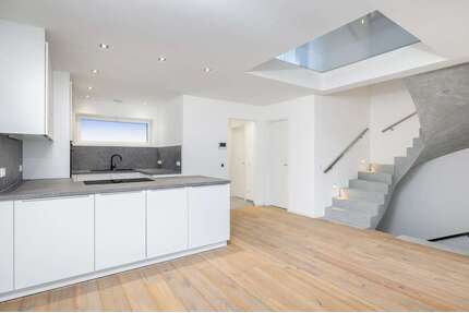 Haus zum Kaufen in Friedberg 895.000,00 € 181 m²