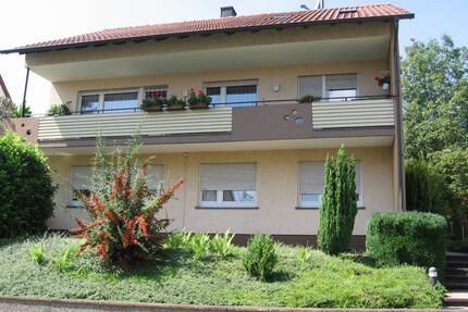 Gepflegte 6-Zi. Whg. im 1.OG u. DG eines freundlichen 2-Fam.-Haus - Heilbronn Böckingen