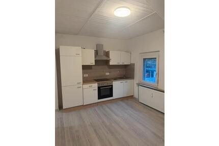 Renovierte Wohnung - 500,00&nbsp;EUR Kaltmiete, ca.&nbsp; 60,00&nbsp;m&sup2; in Idar-Oberstein (PLZ: 55743)