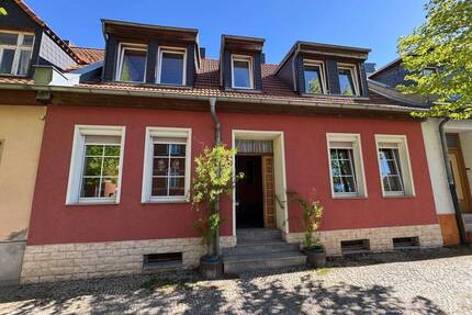 Einfam. Reihenhaus in guter Lage - Bernburg
