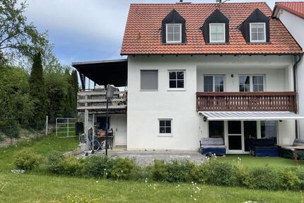 Großzügige Doppelhaushälfte in idyllischer Lage von Erding!
