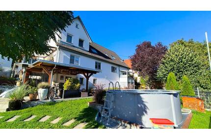 Modernisiertes Wohnhaus mit ELW - Albstadt Laufen